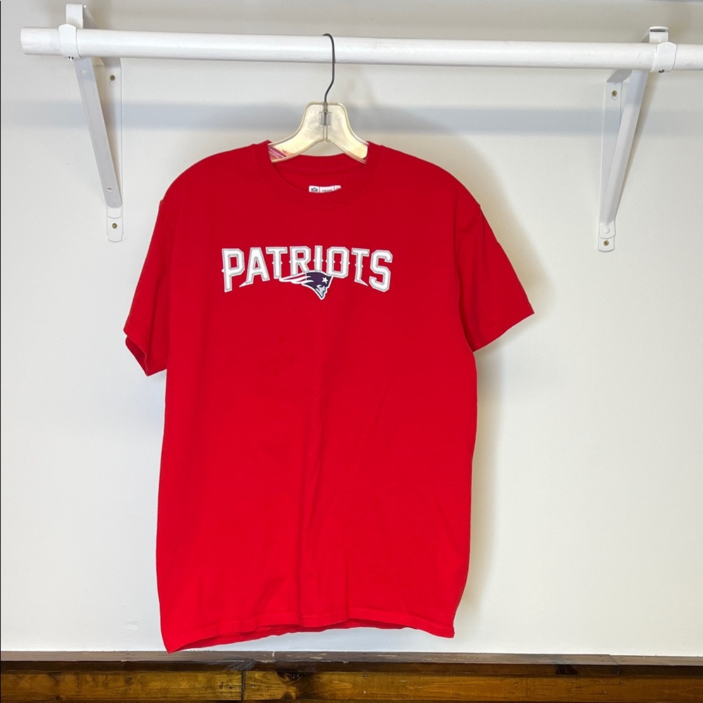NFL Team Apparel New England Patriots Gronk Red Shirt- M